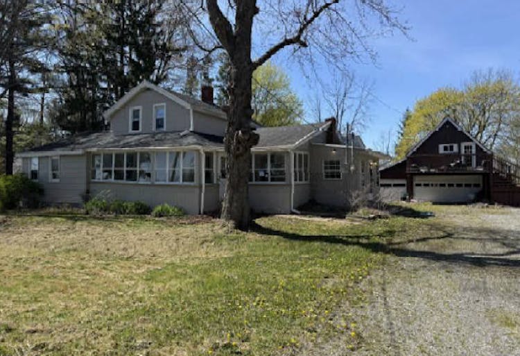 2435 Angling Road Pembroke, NY 14036, Genesee County
