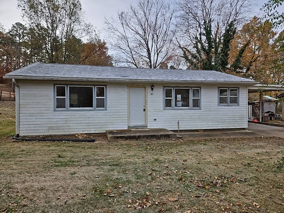 109 College St Van Buren, MO 63965, Carter County