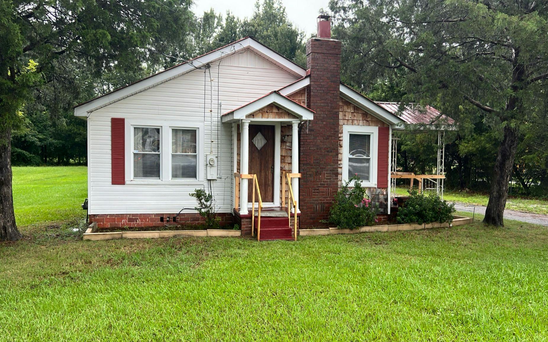 Taylor Rd, Gadsden, AL 35905