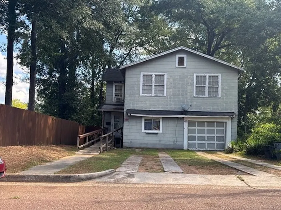 3338 Northview Dr Jackson, MS 39216, Hinds County