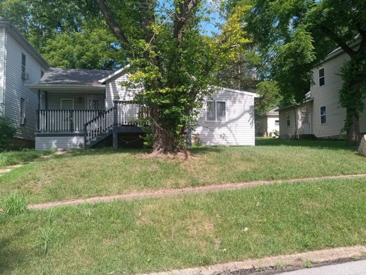 806 North 2nd Street De Soto, MO 63020, Jefferson County