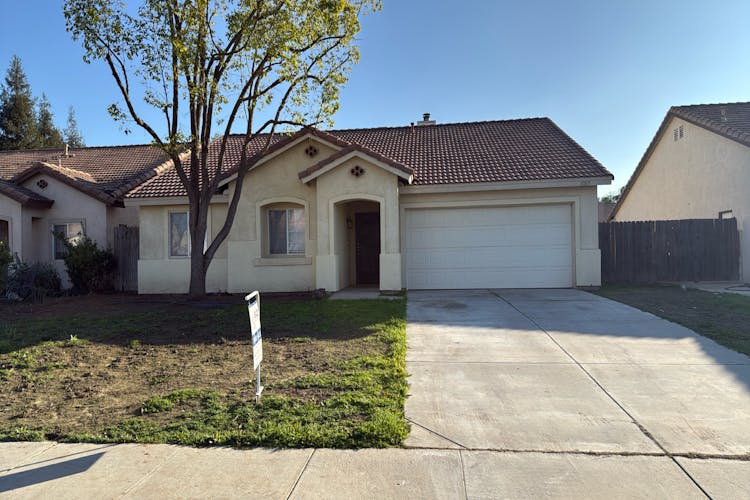 11815 Mantova Ave Bakersfield, CA 93312, Kern County