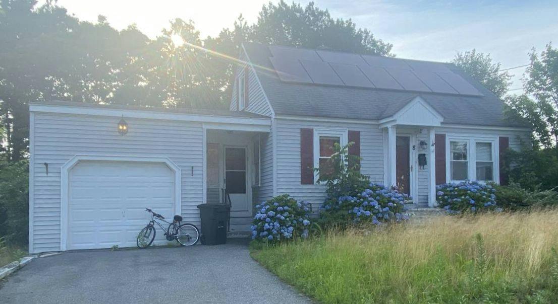 Mount Auburn St, Lawrence, MA 01843