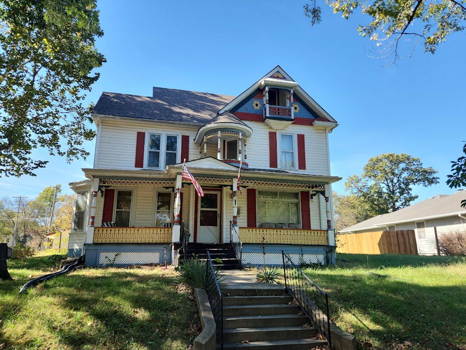 703 New York Ave Holton, KS 66436, Jackson County