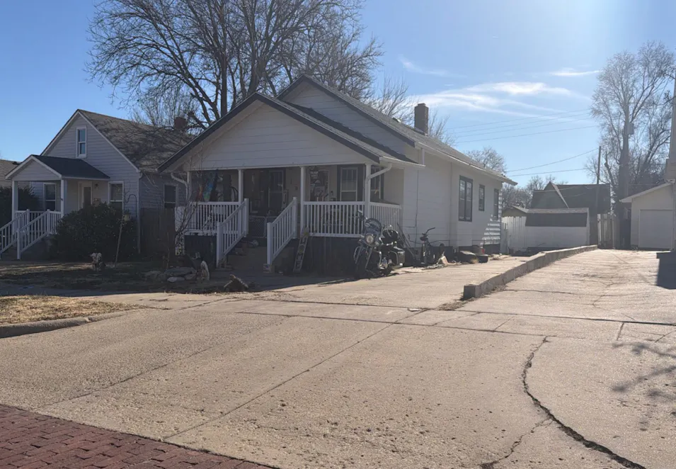 108 E 18th St Hays, KS 67601, Ellis County