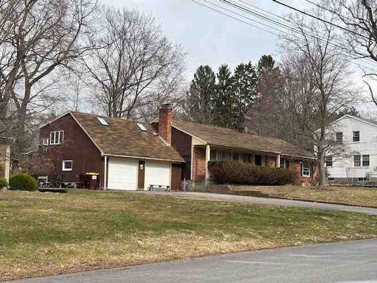 5 Anita Dr Glenville, NY 12302, Schenectady County
