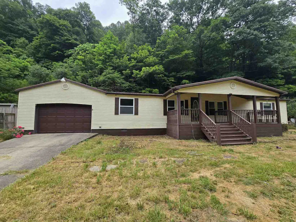 3129 Brushy Rd Varney, KY 41571, Pike County
