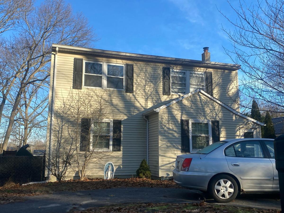 Cedar St, Centereach, NY 11720