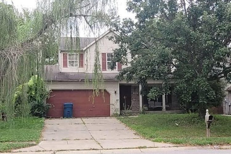 2042 Thousand Oaks Blvd Indianapolis, IN 46214, Marion County