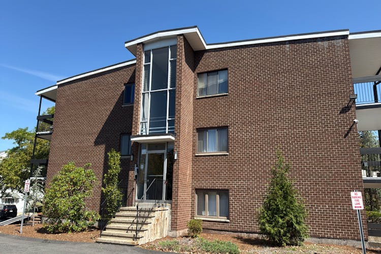 30 Church Street, Unit 30-3, Church Elms Condominium Braintree, MA 02184, Norfolk County
