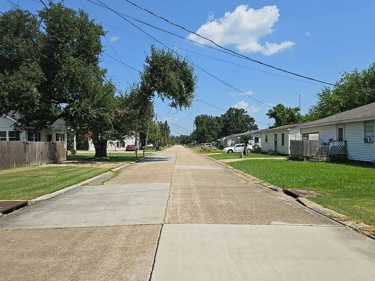Mary Ann Ave, Houma, LA 70363