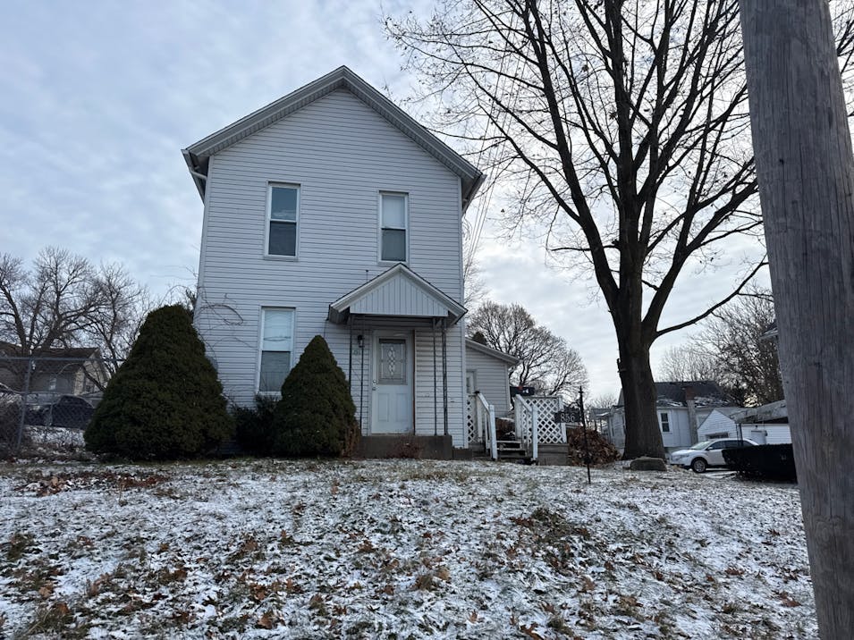 856 Cherry Rd NW Massillon, OH 44647, Stark County