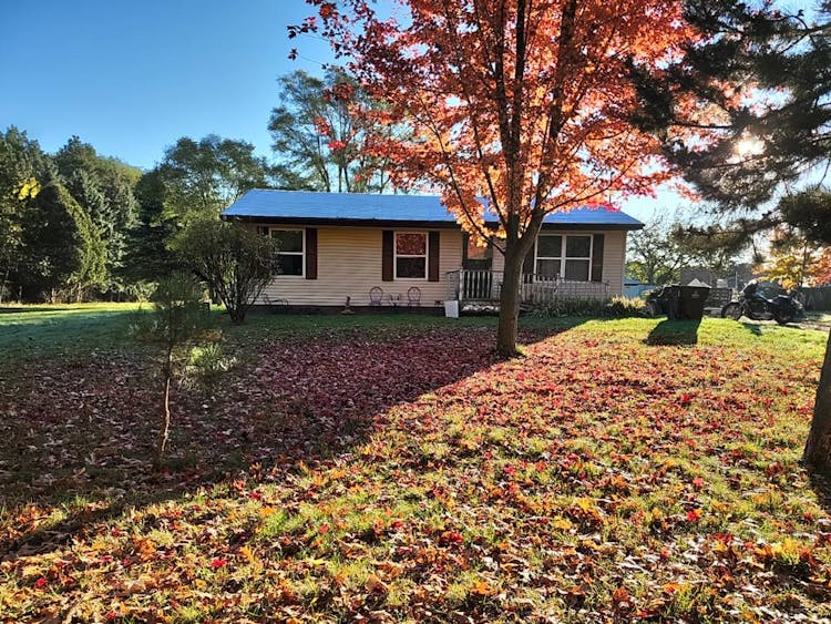 9082 Marsalle Rd Portland, MI 48875, Ionia County