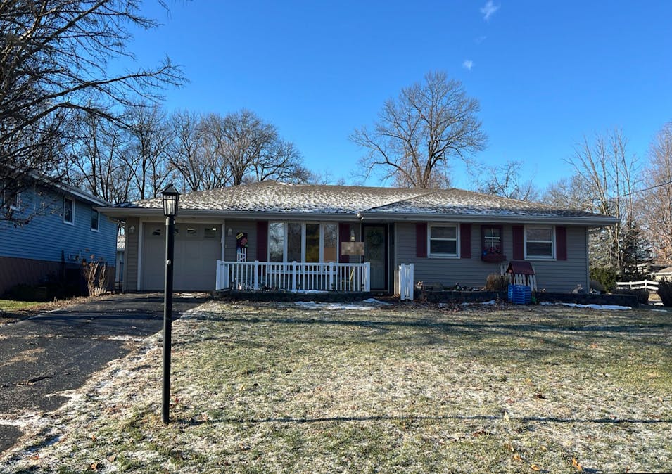 1604 Springfield Rd East Peoria, IL 61611, Tazewell County