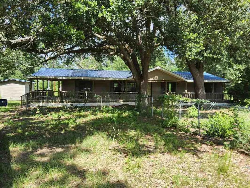 10355 Fm 1004 Rd W Buna, TX 77612, Jasper County