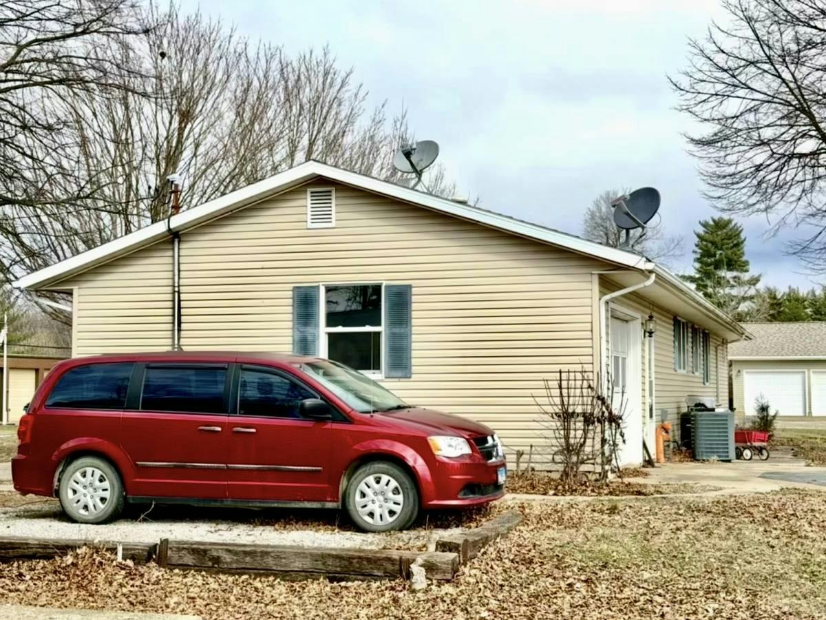 Alliance Ave, Rockford, IL 61101 #1
