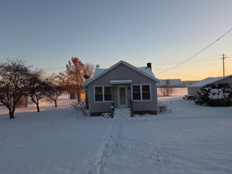 28710 38th Ave N Hillsdale, IL 61257, Rock Island County