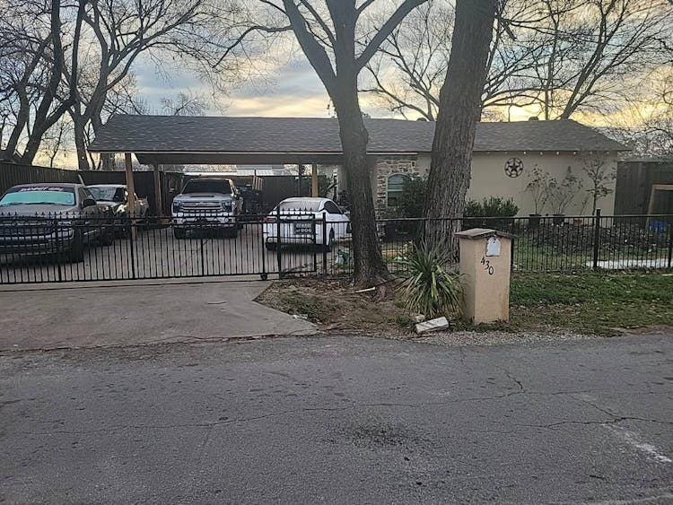 430 Levant Ave Dallas, TX 75217, Dallas County