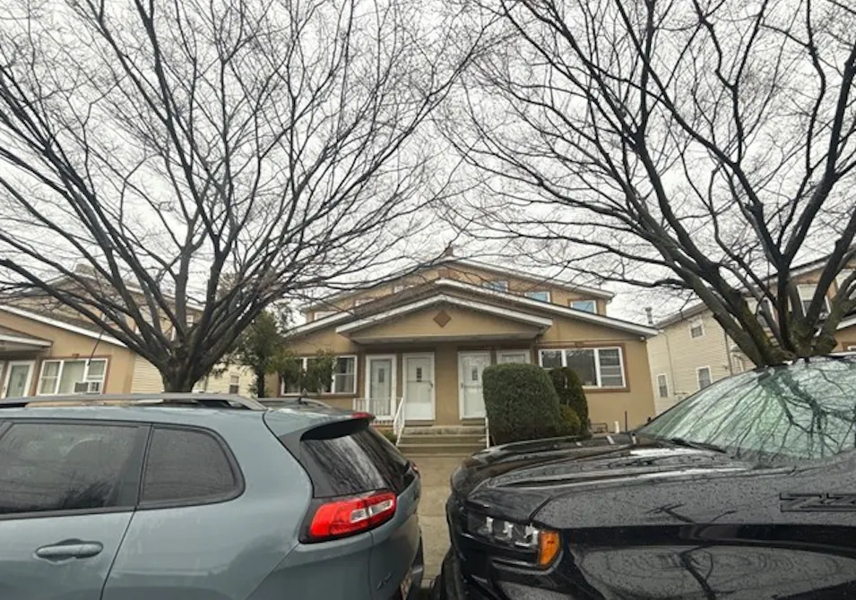 14033 Coombs St Springfield Gardns, NY 11413, Queens County