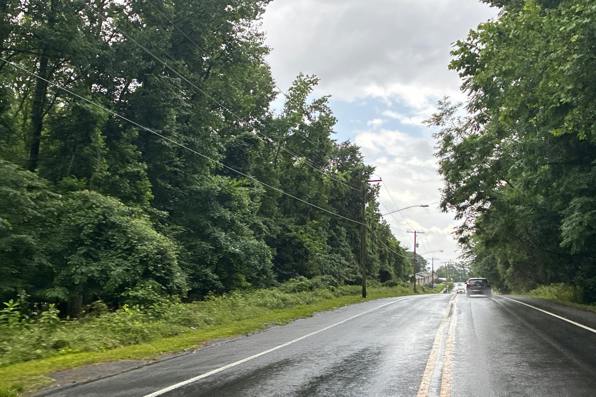 Iverson Pl, Temple Hills, MD 20748