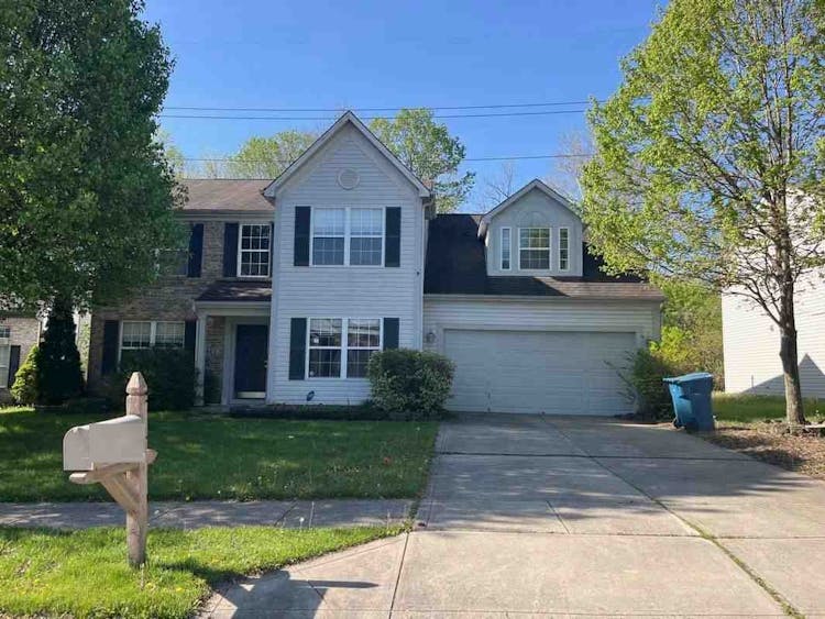6943 Thousand Oaks Ln Indianapolis, IN 46214, Marion County