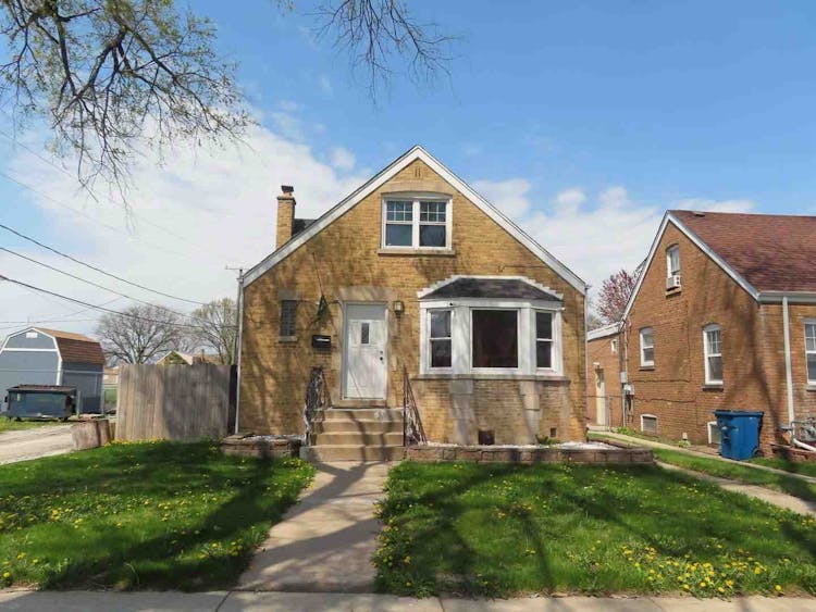 169 Martin Ln Chicago Heights, IL 60411, Cook County
