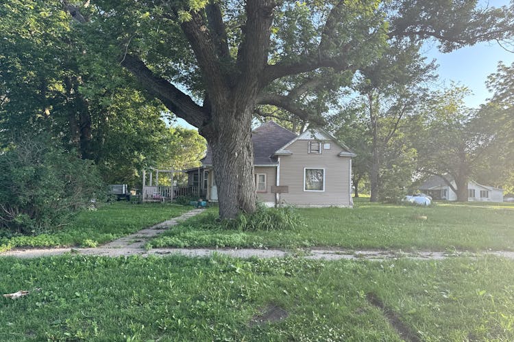 607 Main Street Nemaha, NE 68414, Nemaha County