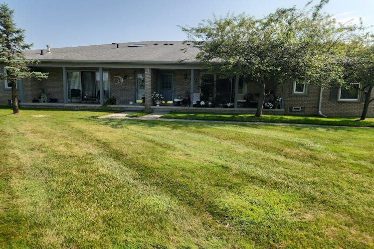 14550 Hollow Creek Ct Shelby Township, MI 48315, Macomb County