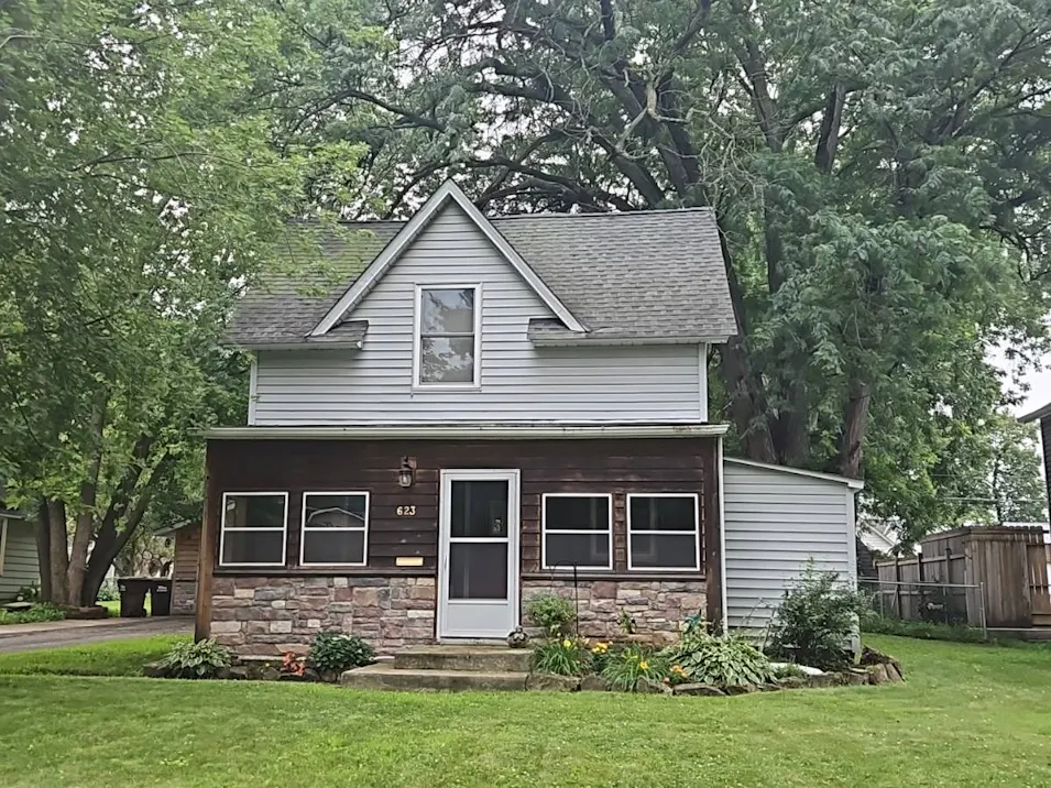 623 5th St W Hastings, MN 55033, Dakota County