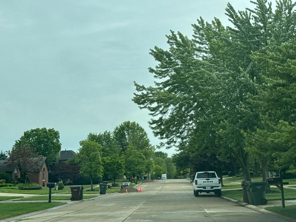 Dickens Dr, Shelby Township, MI 48316