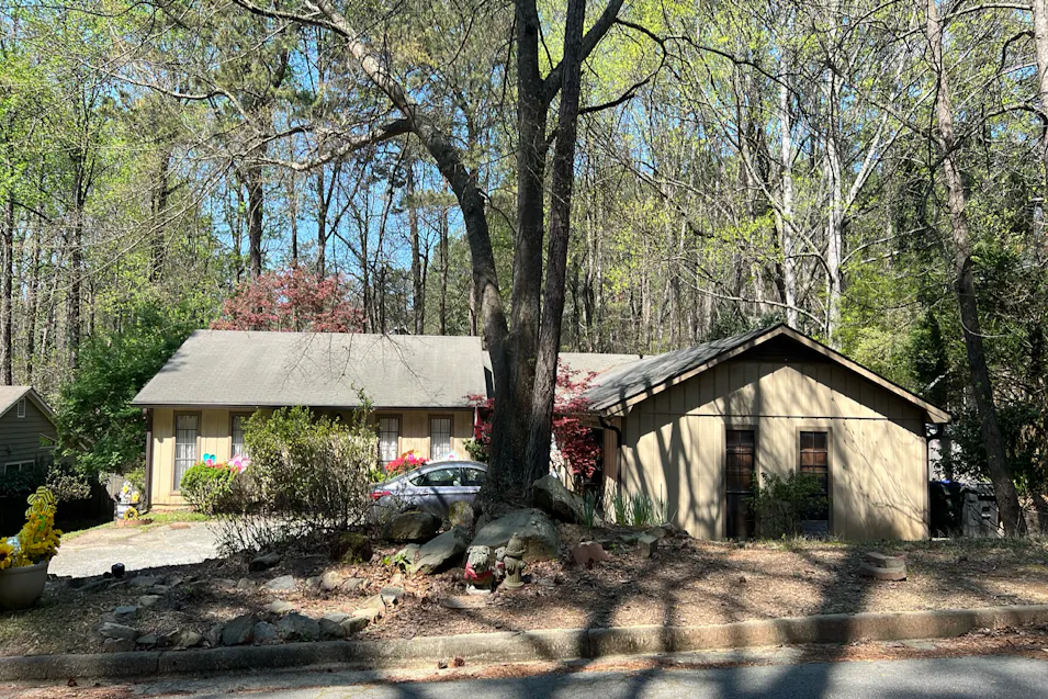 9570 Hillside Dr Roswell, GA 30076, Fulton County