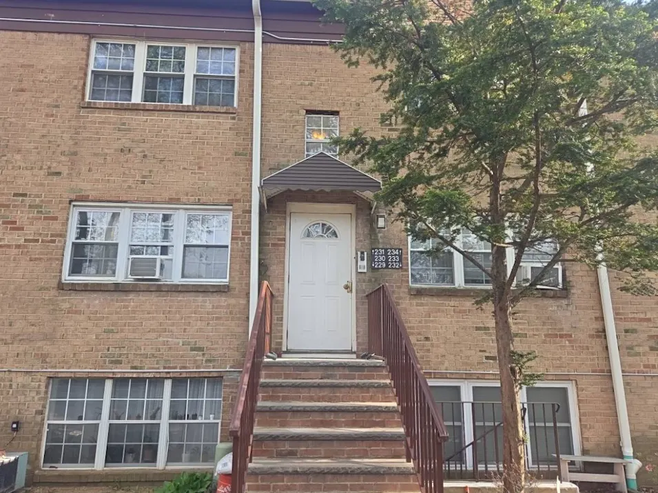 234 College Dr Edison, NJ 08817, Middlesex County