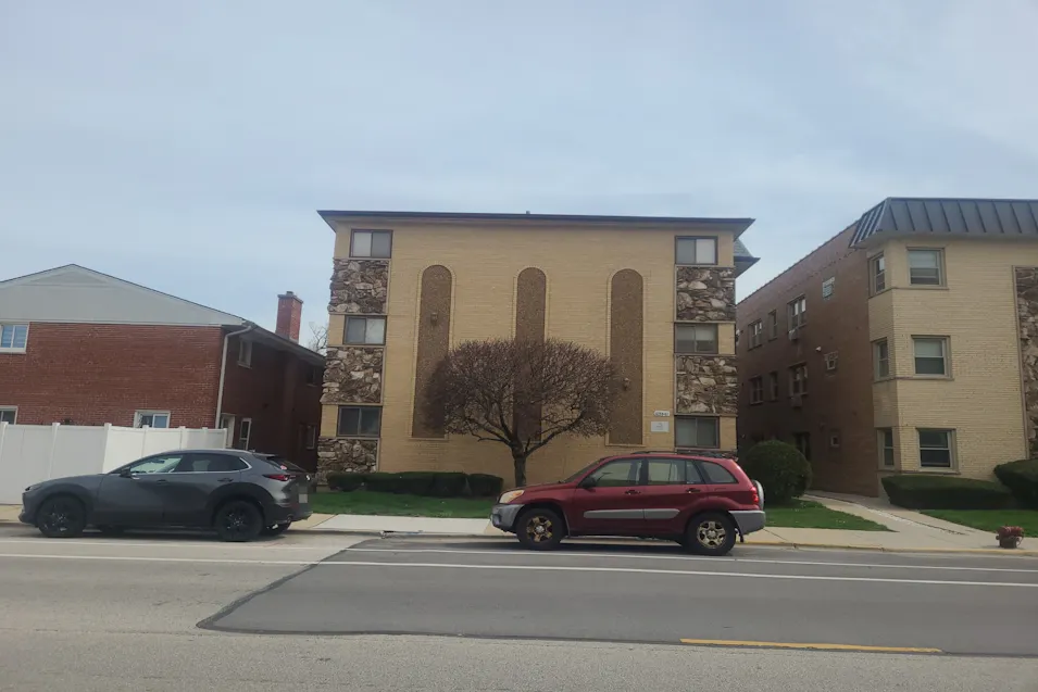 6259 North Northwest Highway Chicago, IL 60631, Cook County