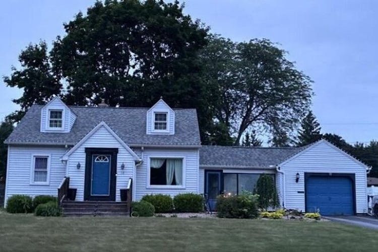 18 Lexington Ct Midland, MI 48642, Midland County