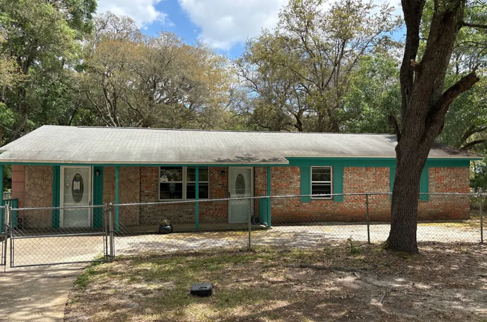 5200 McCallister St Milton, FL 32583, Santa Rosa County