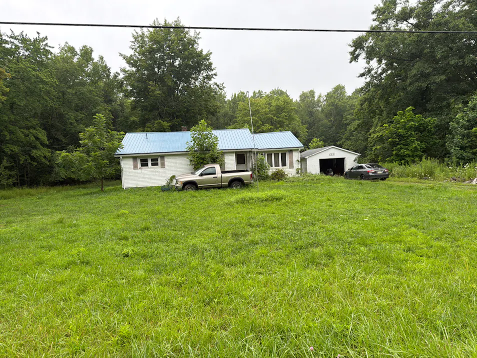 460 District Rd Fredonia, PA 16124, Mercer County