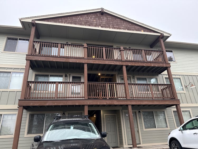 1030 NW Roanoke Ave Bend, OR 97703, Deschutes County