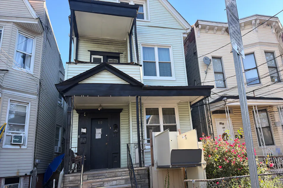 110 Bidwell Ave Jersey City, NJ 07305, Hudson County