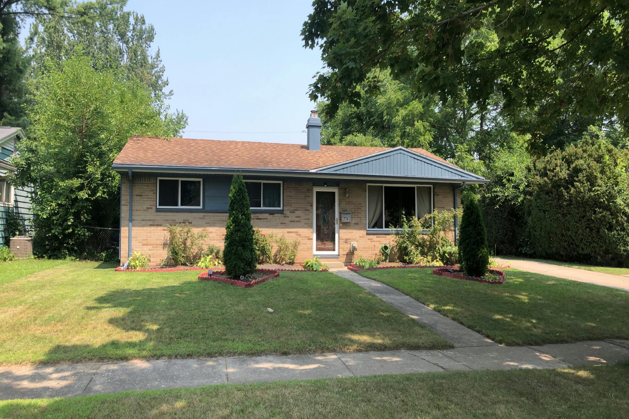 Robbiedon St, Memphis, TN 38128