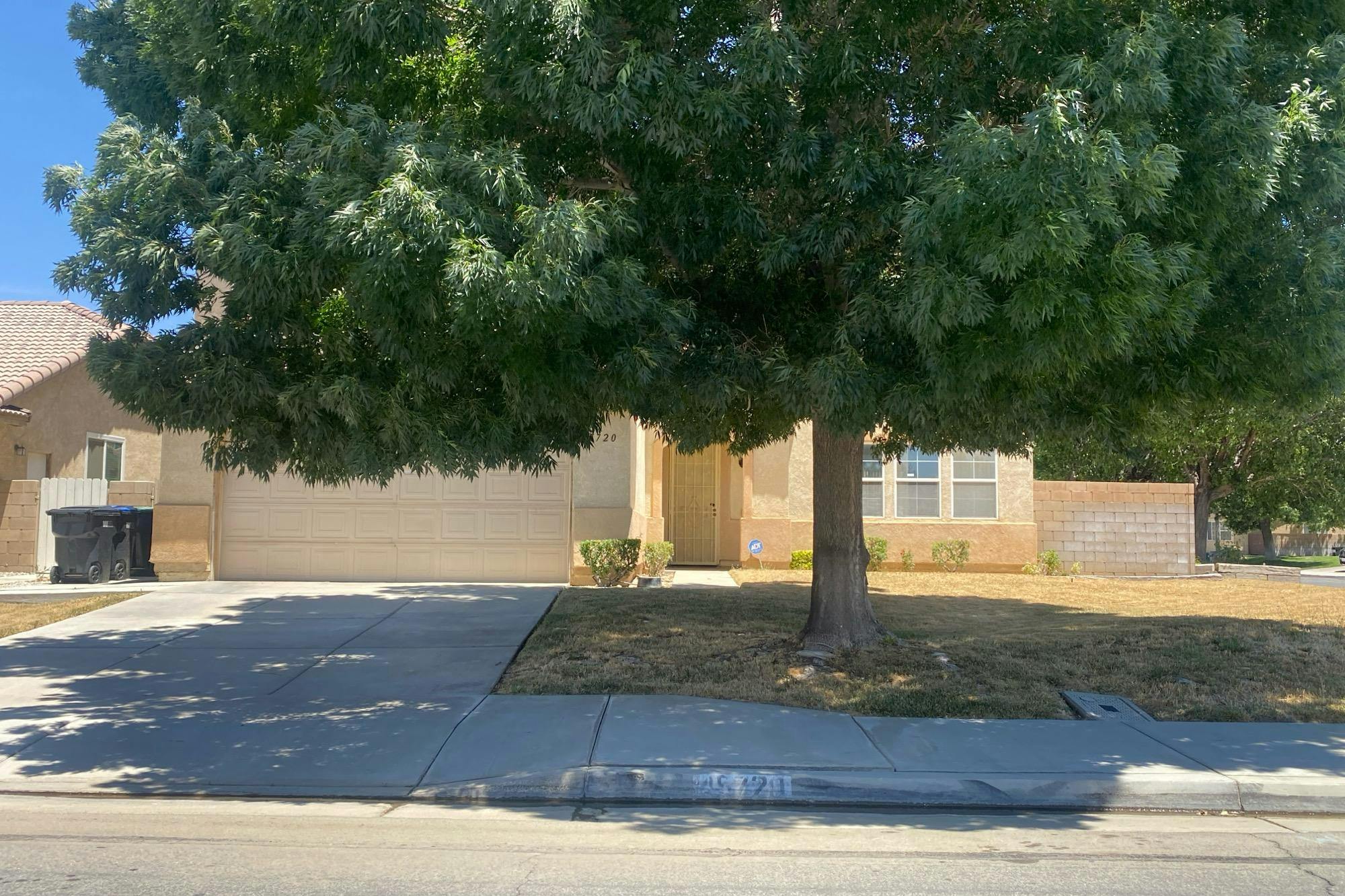 Coventry Ct, Lancaster, CA 93534