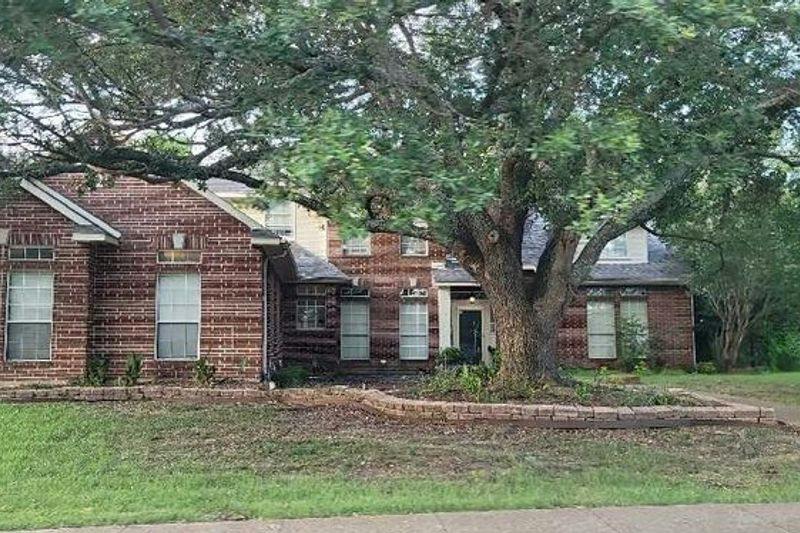 Mine Hill Dr, North Little Rock, AR 72118