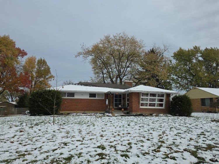 528 Locust Hill Drive Englewood, OH 45322, Montgomery County