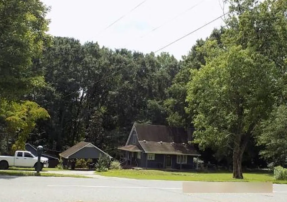 3055 Spot Rd Cumming, GA 30040, Forsyth County