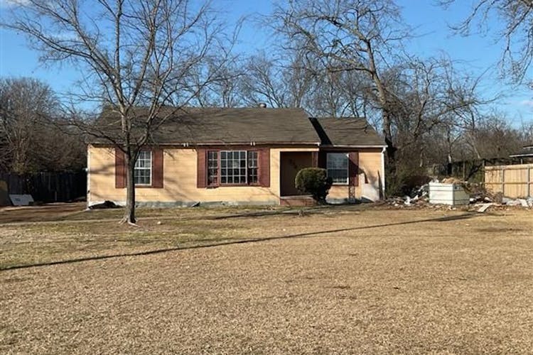 738 Houston St Sulphur Springs, TX 75482, Hopkins County
