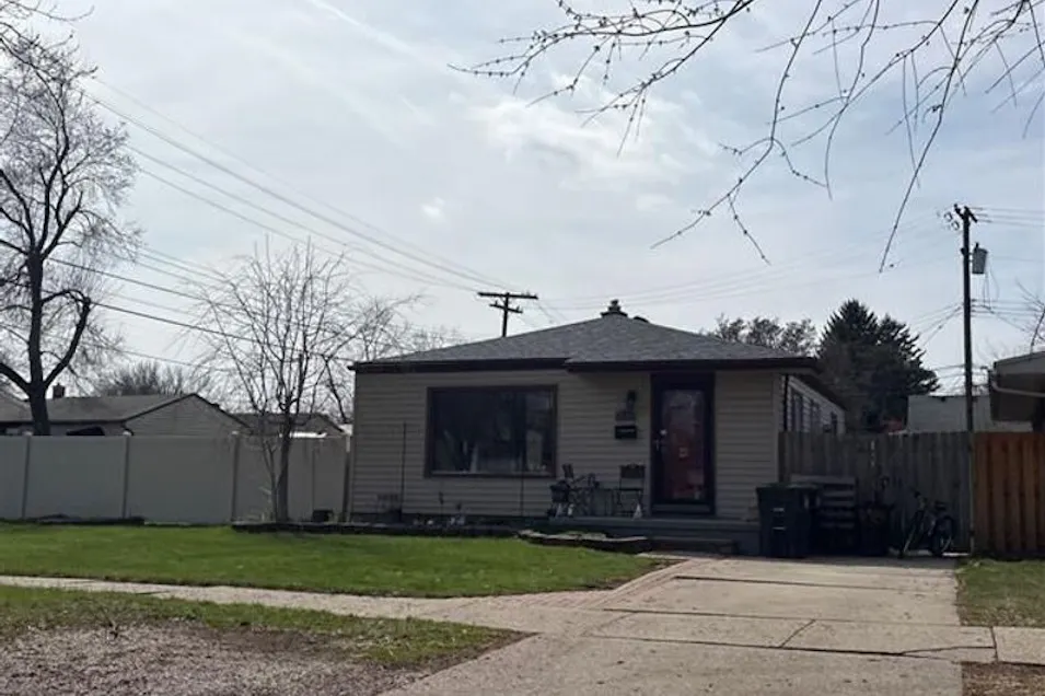 9088 Monroe Blvd Taylor, MI 48180, Wayne County