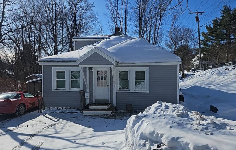 10 West St Hallowell, ME 04347, Kennebec County