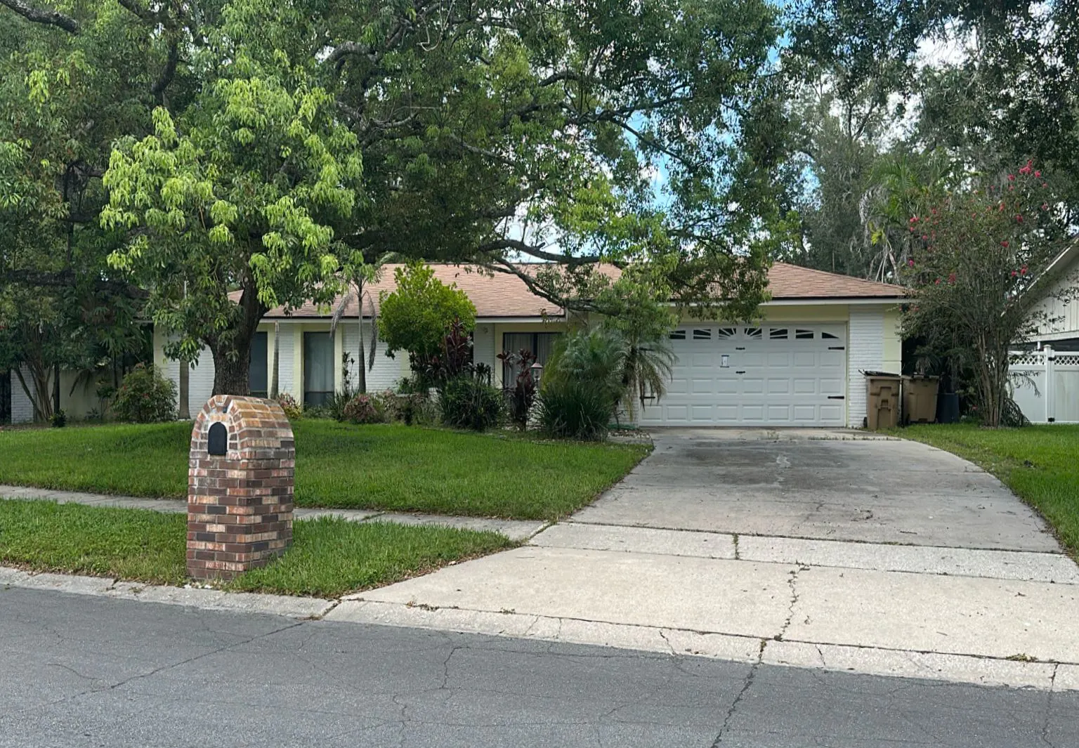 Soaring Ave, Temple Terrace, FL 33617