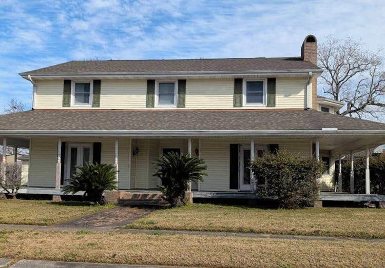 16 Echezeaux Dr Kenner, LA 70065, Jefferson County