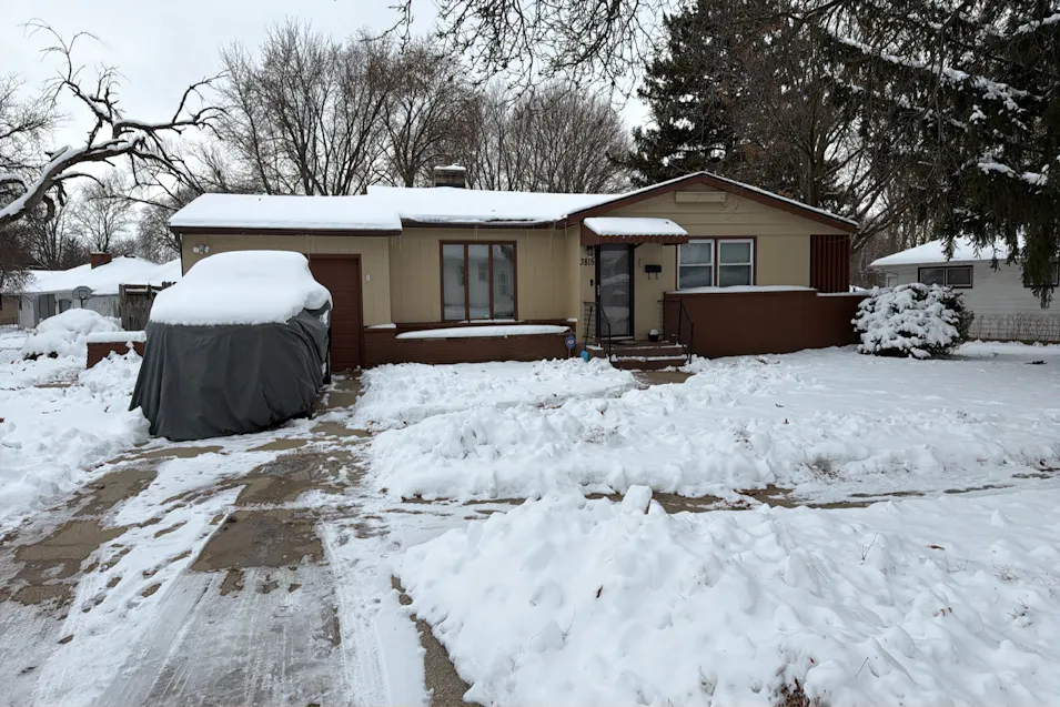 3815 Beach St Rockford, IL 61108, Winnebago County