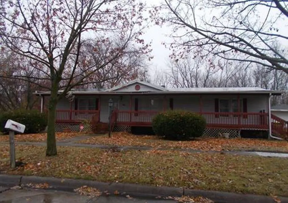 411 Norwood Dr Monroe, MI 48161, Monroe County